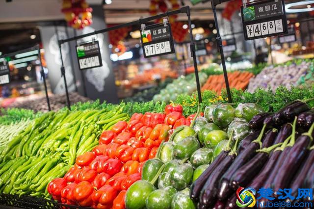 贵州本土最大、设施最全、档次最高的社区超市与市民见面