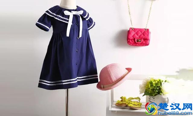 无拘束的夏天，孩子更需要时尚夏装来搭配