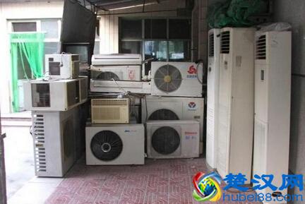 摆地摊卖什么最火 今年火爆赚钱就卖这