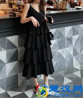 黑色蛋糕裙配什么鞋子 搭配这6款鞋子会更美