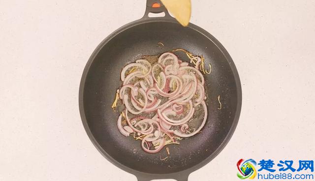 「难以置信」你最爱的吉野家牛肉饭，做法尽然如此简单