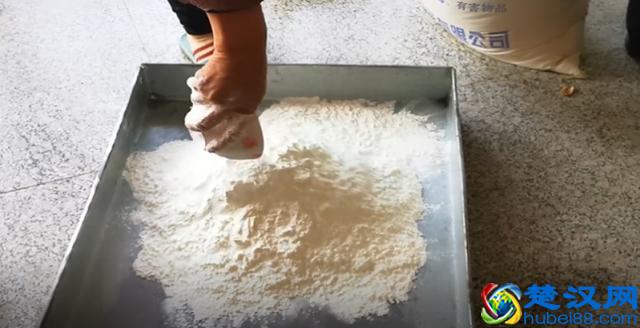 小女生都喜欢吃的鸡叉骨如何腌制？学会了撩妹不犯愁！！！