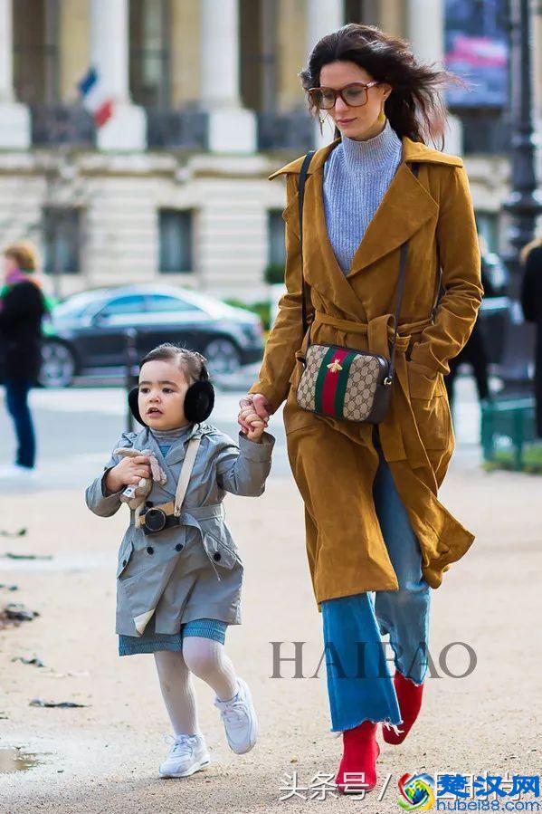 长款大衣搭裤子好看？还是配裙子洋气？