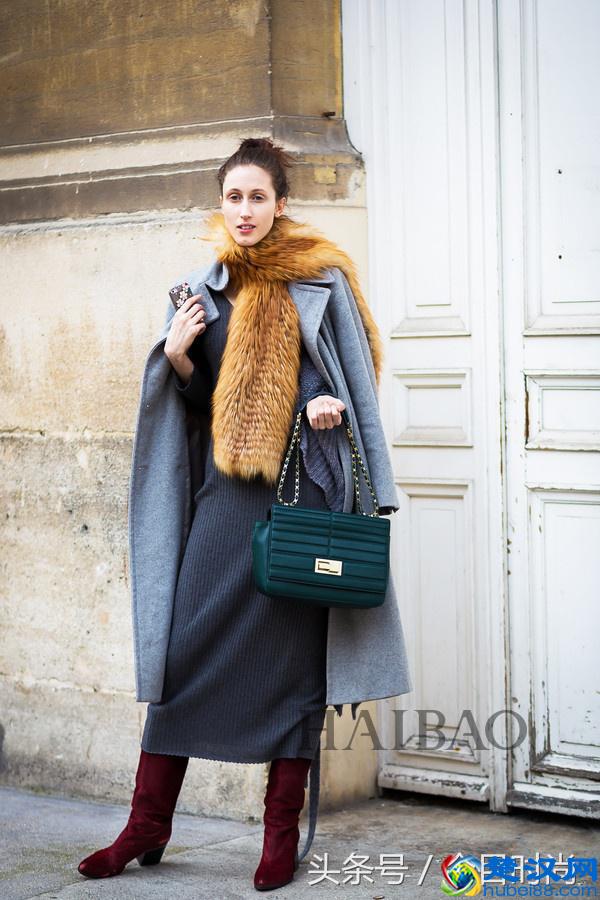 长款大衣搭裤子好看？还是配裙子洋气？