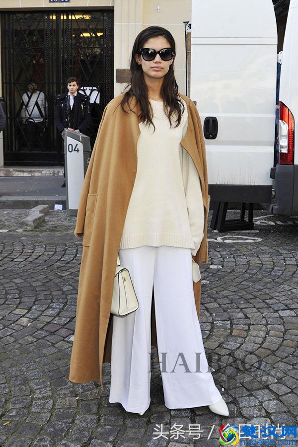 长款大衣搭裤子好看？还是配裙子洋气？