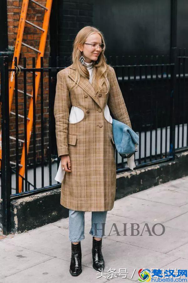 长款大衣搭裤子好看？还是配裙子洋气？