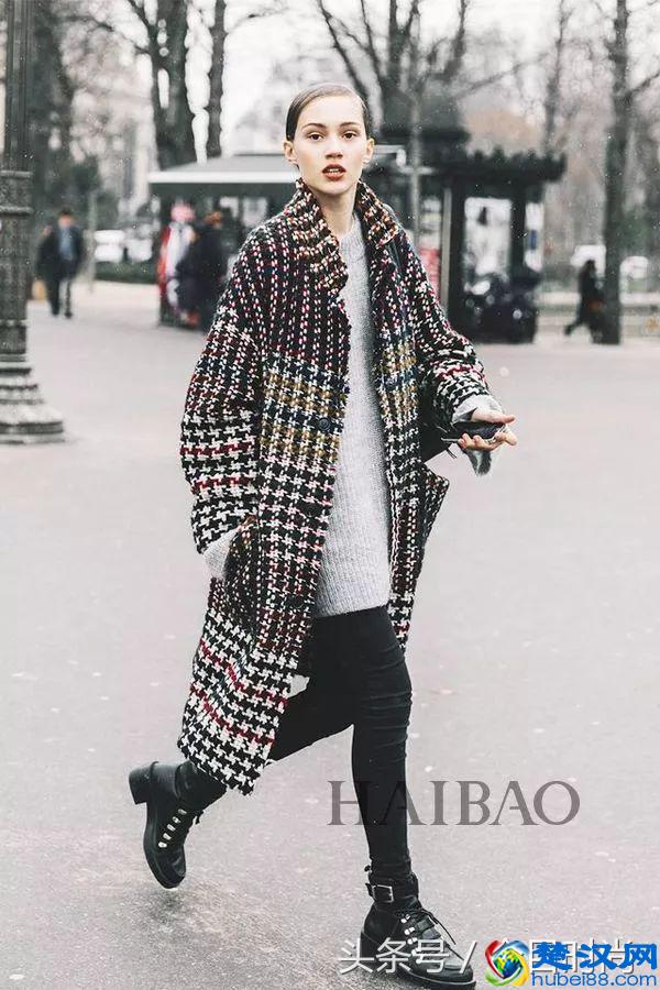 长款大衣搭裤子好看？还是配裙子洋气？