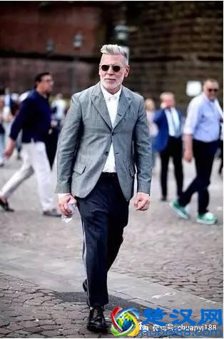 6种基本色的西装外套，如何搭配裤子颜色？