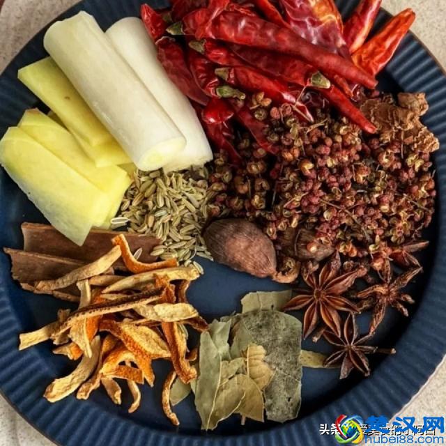 做麻辣鸭货不够“鲜麻入味”，掌握4个窍门，甜麻辣鲜比买还美味