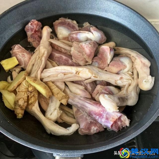 做麻辣鸭货不够“鲜麻入味”，掌握4个窍门，甜麻辣鲜比买还美味