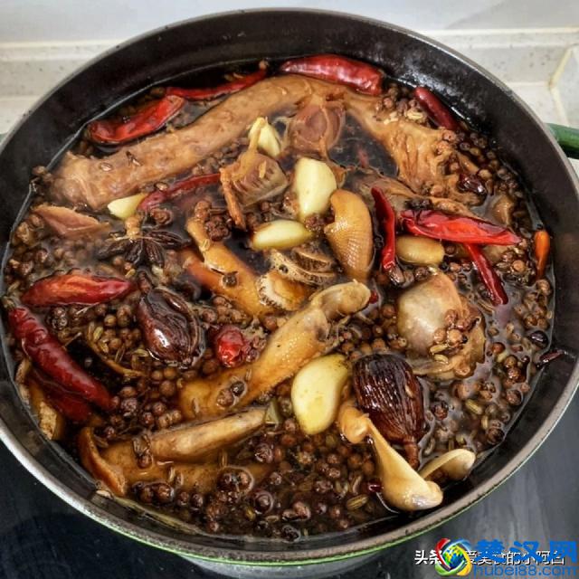 做麻辣鸭货不够“鲜麻入味”，掌握4个窍门，甜麻辣鲜比买还美味