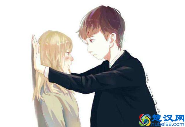 女生喜欢被壁咚吗，男孩子壁咚你就是喜欢你吗？