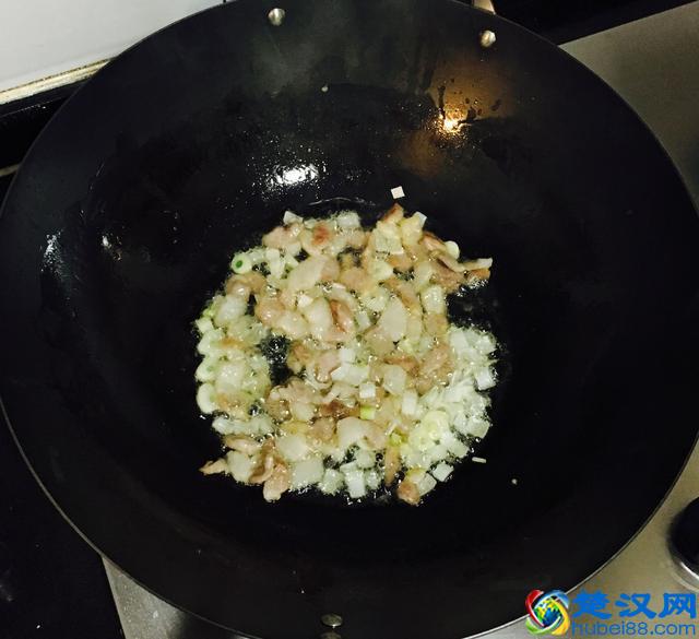 香菇青菜怎样做好吃？香菇炒青菜的家常做法