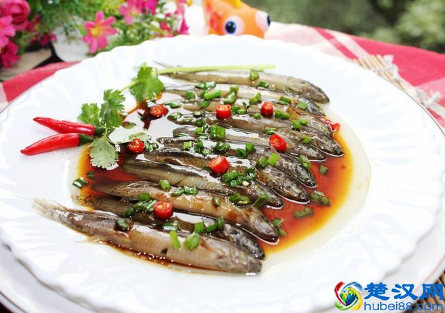 泥鳅怎么做最好吃？圆子带你挑泥鳅，这19款泥鳅做法学到就赚到！