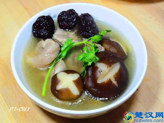 香菇鸡汤的做法 教你做美味营养的香菇鸡汤