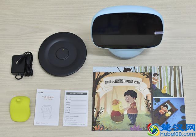 寓教于乐，孩子超喜欢！一款萌趣的聪聪AI陪伴教育机器人体验