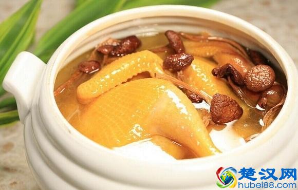 清炖鸡汤的做法大全,绝对不是心灵鸡汤哦,馋嘴了吧