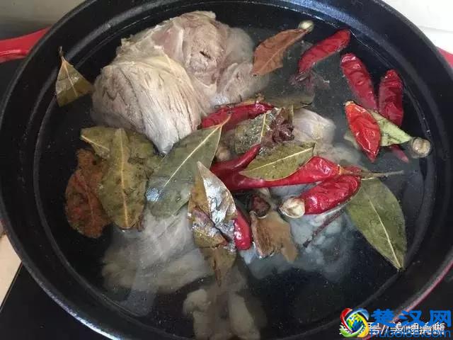 在家做酱牛肉超级入味的简单做法 快转走过年用！