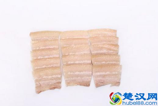 这样做的青椒回锅肉超级好吃，今天晚上就吃它了！