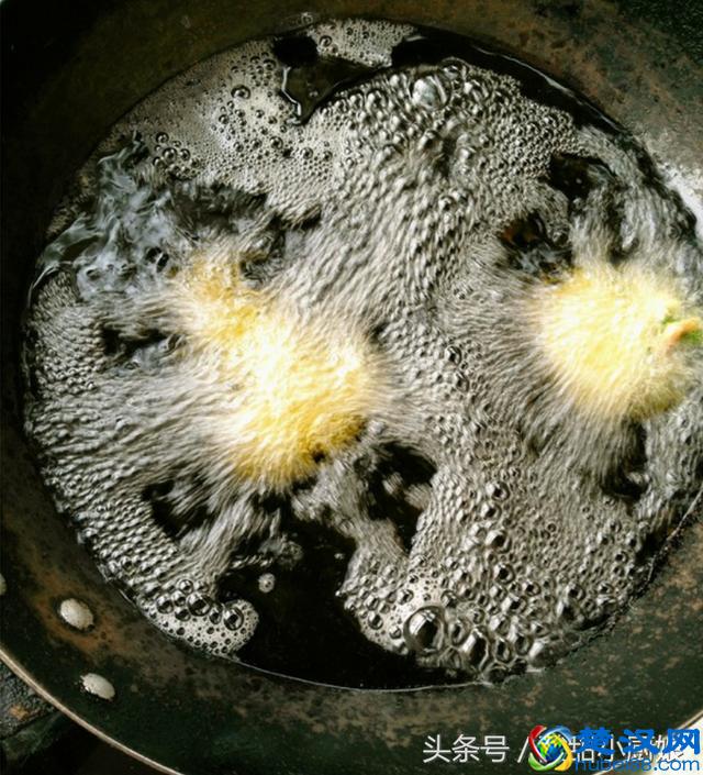 我做的炸素丸子，孩子说比肉丸好吃，做法简单，过年必备