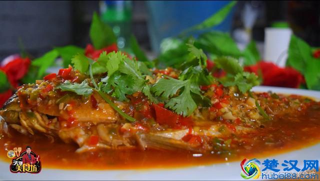 红烧鱼怎么做才能香辣可口，试试做法，普通人都能做出饭店的味道