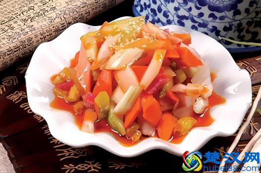 在家怎么做泡菜不腐坏？地道老四川教你一招，半小时搞定酒店美味