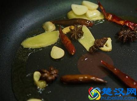 家常硬菜：土豆炖牛肉，巨好吃，详细做法分享