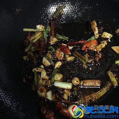 秘制炒田螺的做法