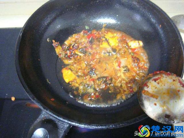 酱爆墨鱼仔这样做，看着都已经流口水了