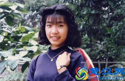 阿桑的童年很苦难，大龄出道的她却歌红人不红，34岁患癌去世！