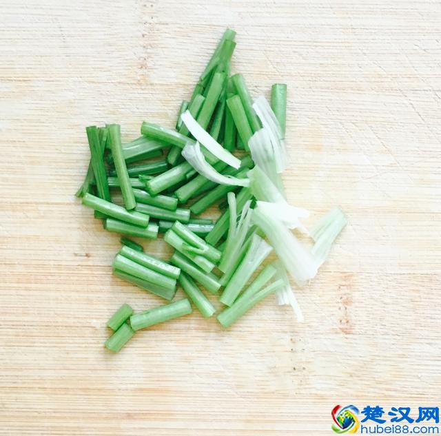 木耳怎样做清脆爽口？凉拌木耳的家常做法