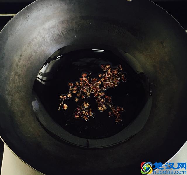 木耳怎样做清脆爽口？凉拌木耳的家常做法