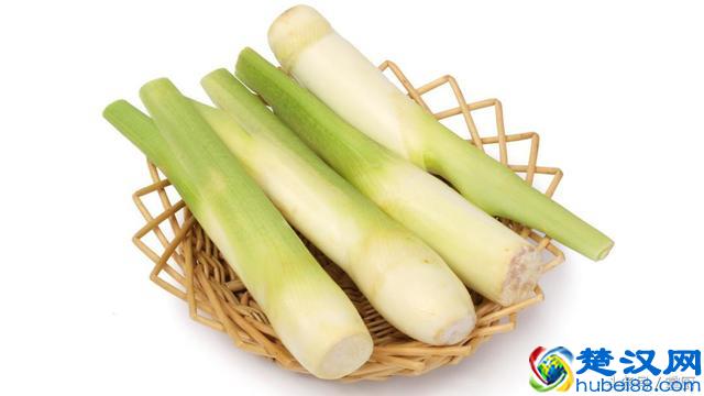 厨师长教你如何做茭白炒肉，茭白鲜嫩，口感清脆，关键是好吃不贵