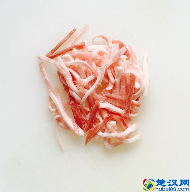 这样炒蒜苔配米饭太香了,蒜苔炒肉的家常做法