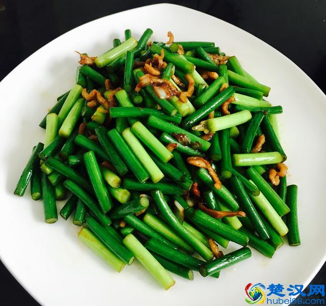 这样炒蒜苔配米饭太香了,蒜苔炒肉的家常做法