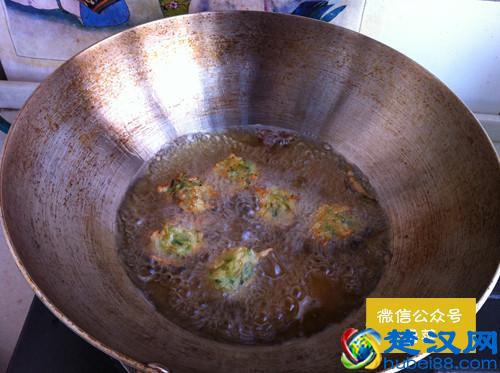 素炸萝卜丸子的简单家常做法!好吃!