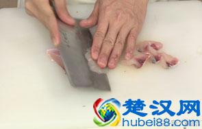 经典川菜水煮鱼片，手把手教你水煮鱼的做法，新手一样能搞定