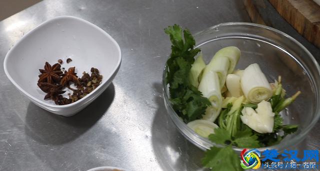 这才是鲫鱼最好吃的做法，营养美味，百吃不厌，学会你就是大厨