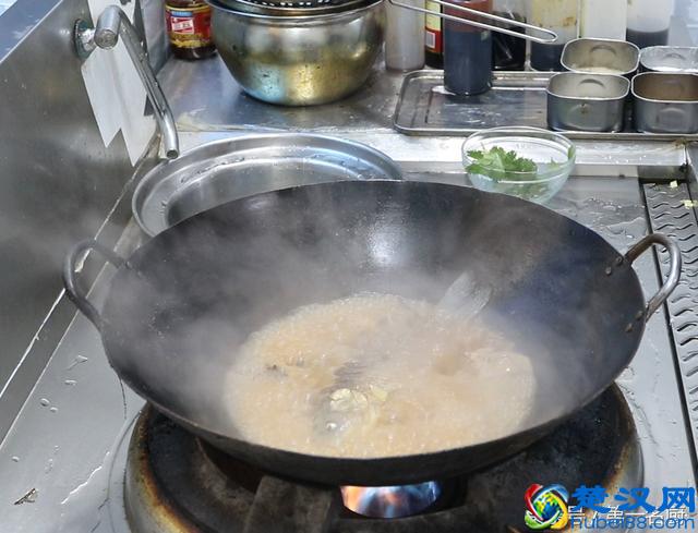 这才是鲫鱼最好吃的做法，营养美味，百吃不厌，学会你就是大厨