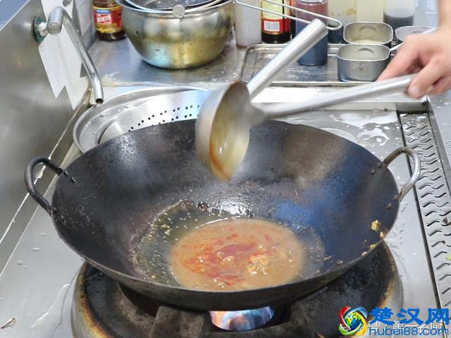 这才是鲫鱼最好吃的做法，营养美味，百吃不厌，学会你就是大厨