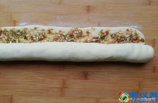 牛肉馅饼的最快速做法，不发面，不饧面，咬一口满嘴香，营养健康