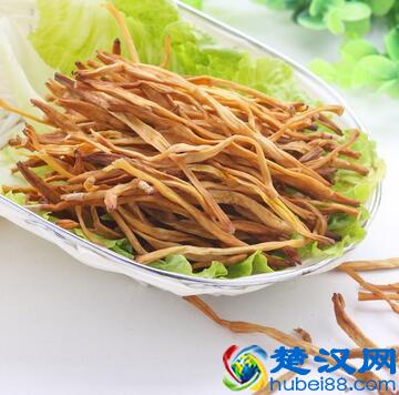 干黄花菜的营养价值及做法！好吃又方便！