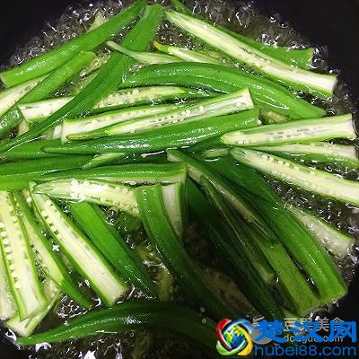 凉拌秋葵的做法