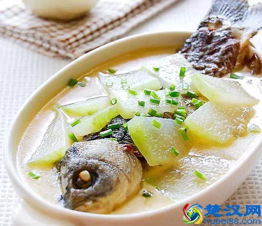 爱喝鱼汤的您看过来，教您10种家常鱼汤的做法