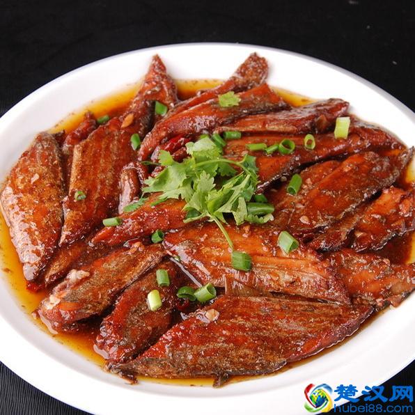 红烧带鱼的家常做法，只需要这几个小窍门，其他都不是事