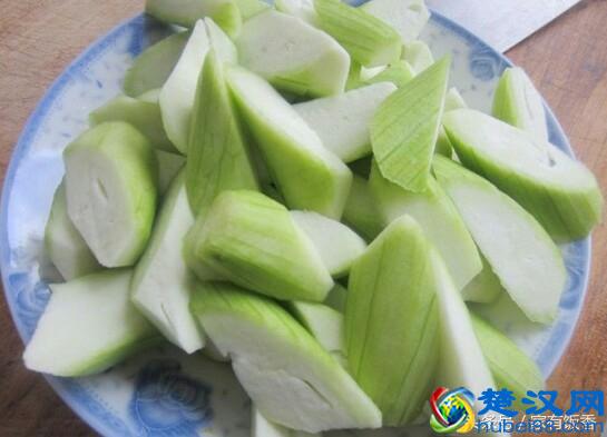 这才是丝瓜炒鸡蛋最好吃的做法，滑嫩爽口味道香