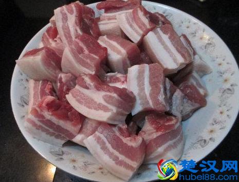 红烧肉做法超简单，只需4步就做出好吃的红烧肉，朋友都说好吃