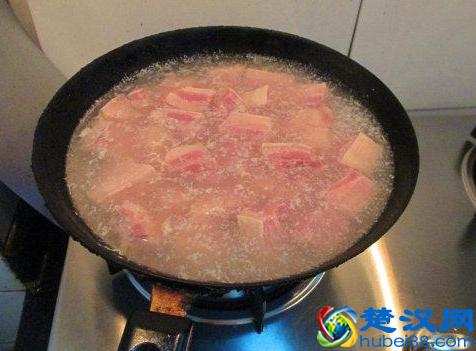 红烧肉做法超简单，只需4步就做出好吃的红烧肉，朋友都说好吃