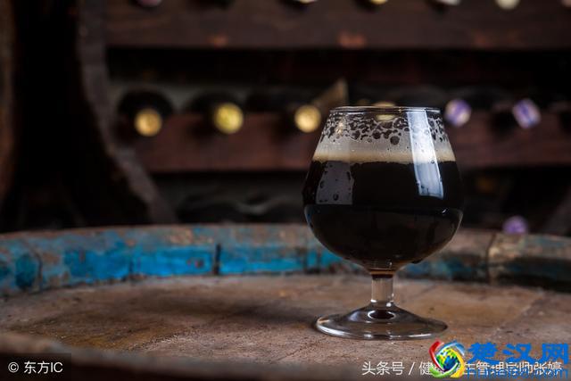 毛孔粗大，有黑头怎办，今天就给大家分享一个收缩毛孔去黑头方法