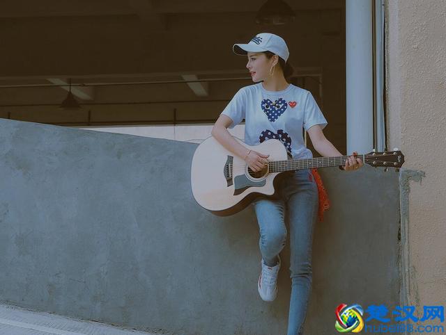 最近很火的12首歌曲，好听的不行，你听过几首？